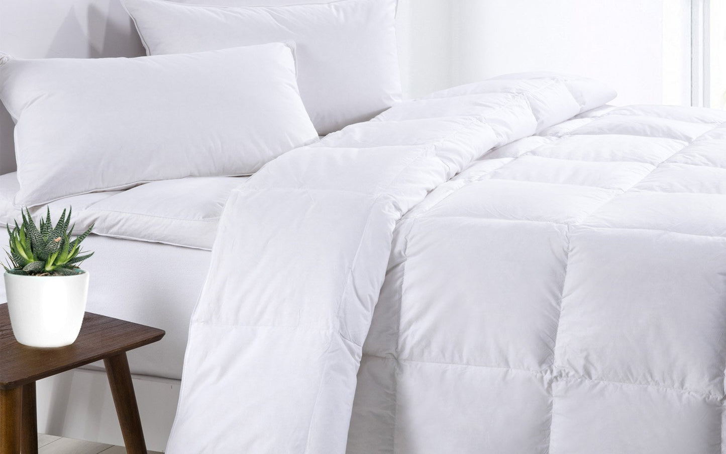 Royal Comfort 500GSM Goose Feather Down Quilt And Bamboo Quilted Pillow Set - King - White