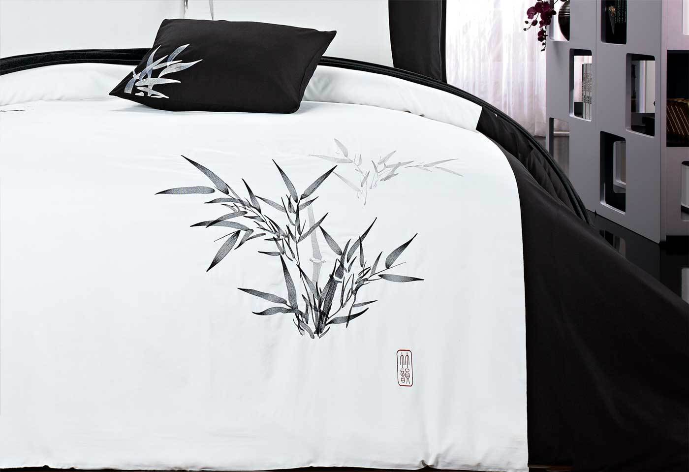 Luxton Queen Size Embroidered Bamboo Pattern White Quilt Cover Set (3PCS)