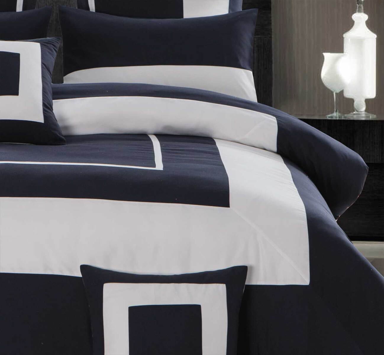 Luxton Super King Size 3pcs Navy Blue Border Striped Quilt Cover Set(3PCS)