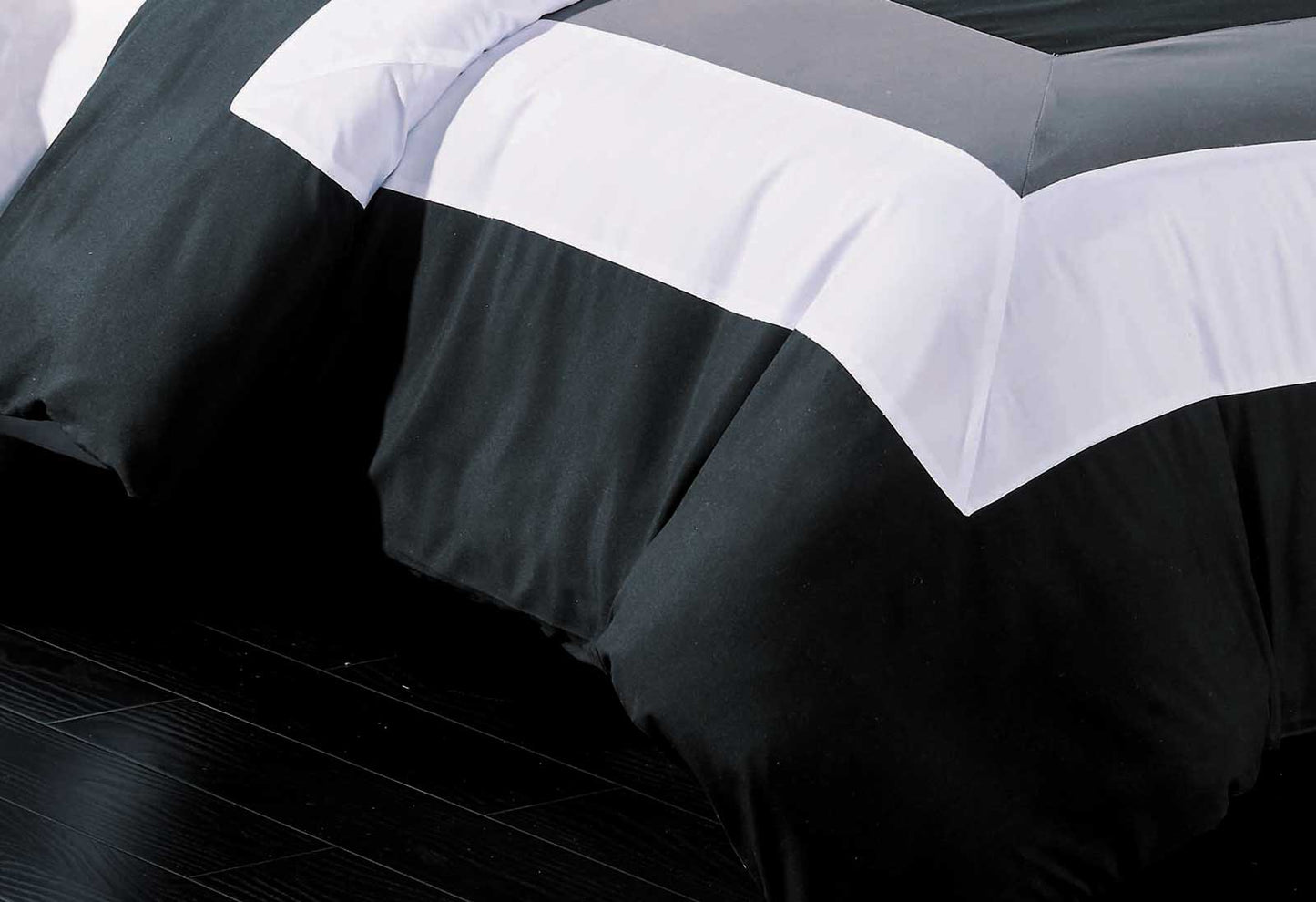 Luxton Super King Size Black Grey White Quilt Cover Set(3PCS)